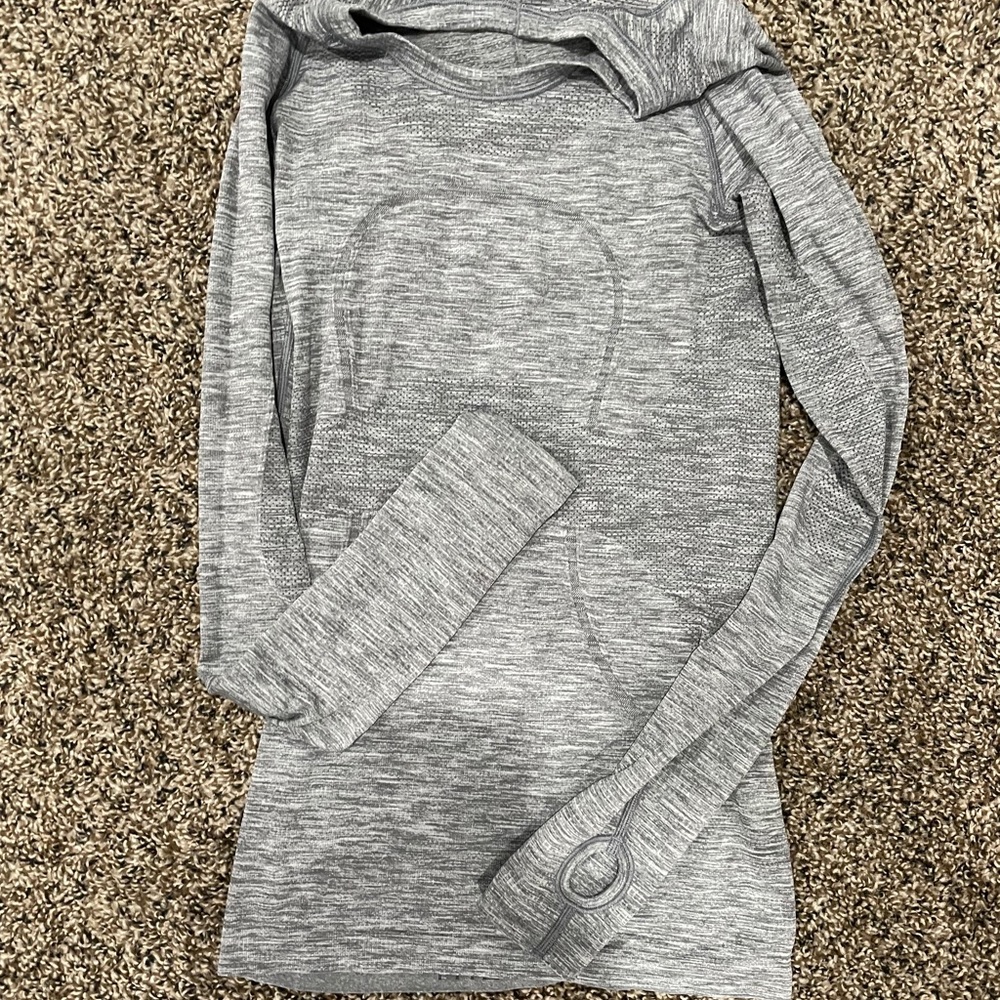 Lululemon Swiftly Tech Grey Longsleeve